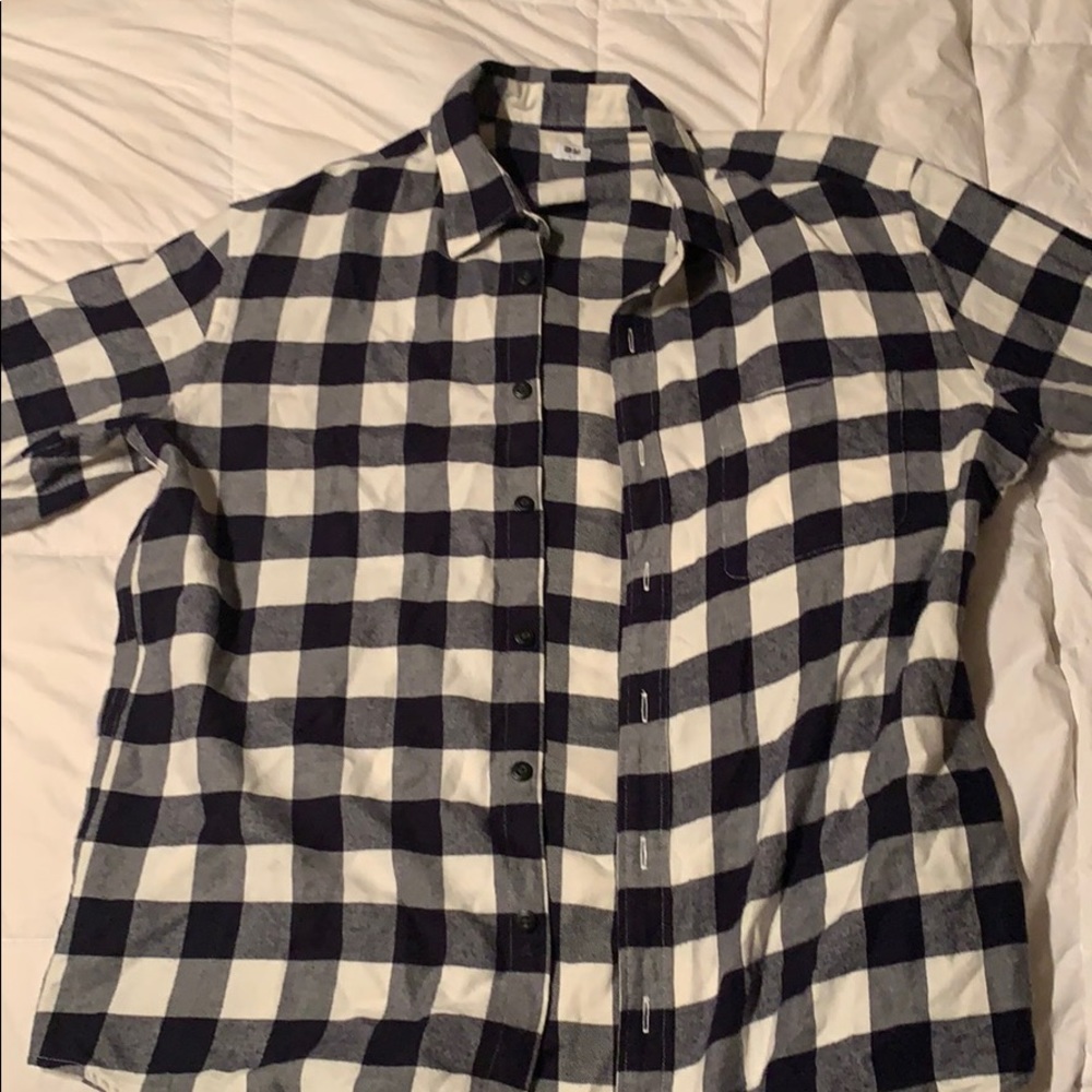 White Uniqlo flannel with navy blue and grey